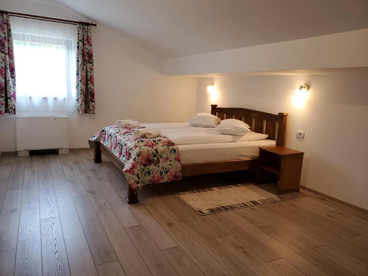 Pensiunea Casa Brancovenilor Sâmbăta de Sus Exterior photo